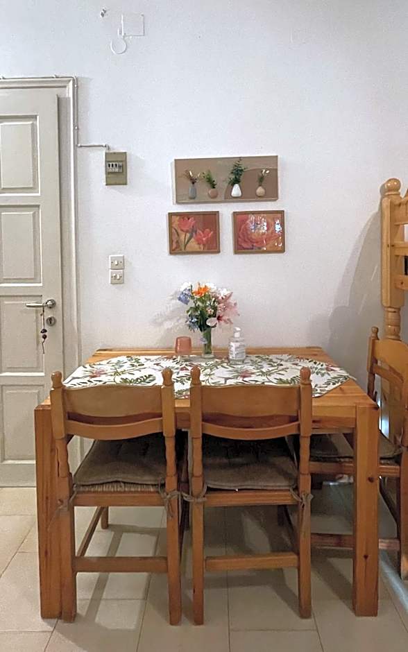 Villa Gelly's Studios