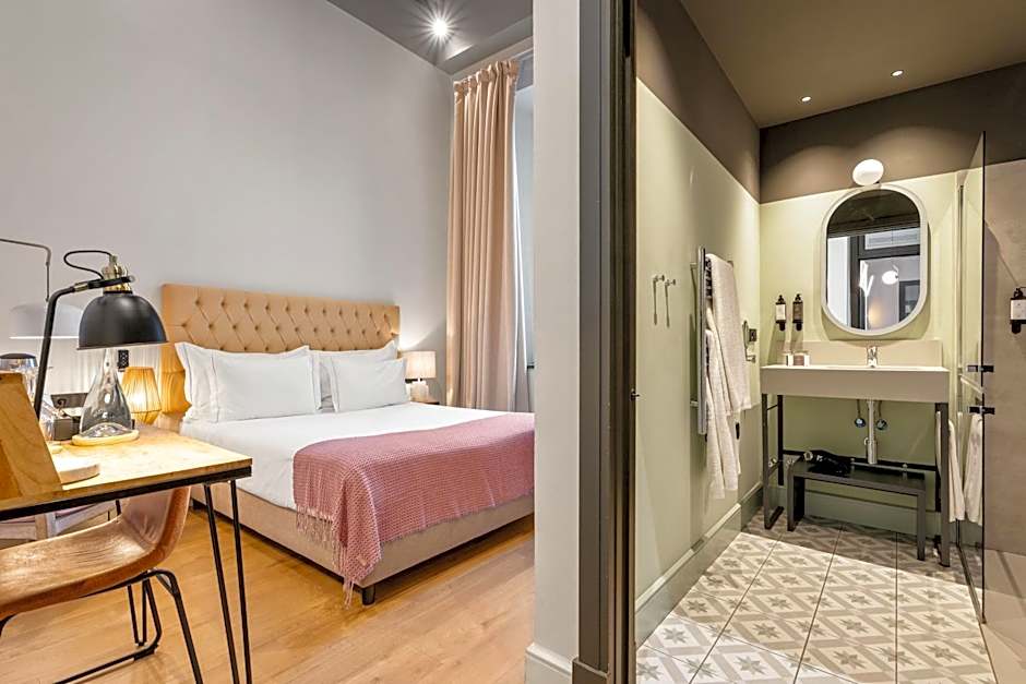 Casa Alhaja by Shiadu