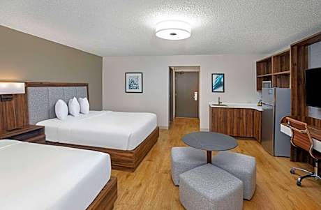 2 Queen Beds Suite Non-Smoking