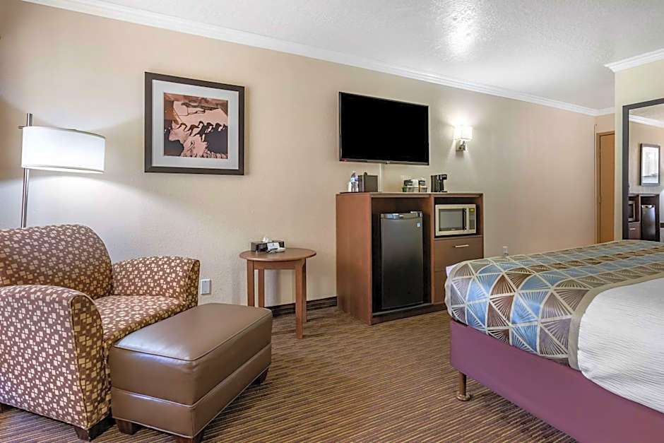 Best Western Airport Albuquerque Innsuites Hotel & Suites