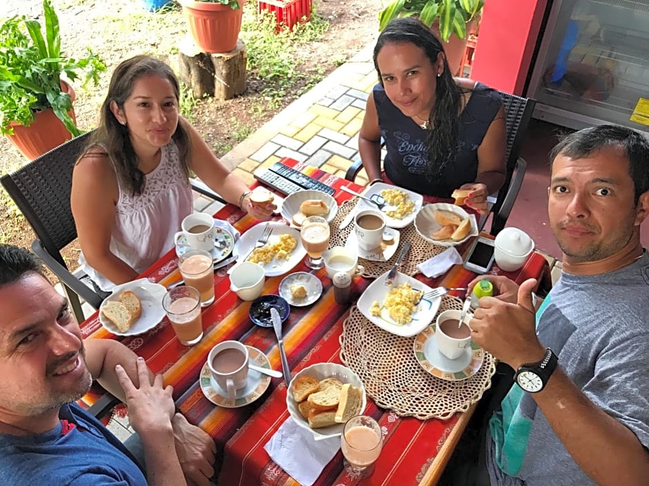 Hostal Tongo Reef