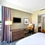 La Quinta Inn & Suites by Wyndham Tulsa Downtown - Route 66