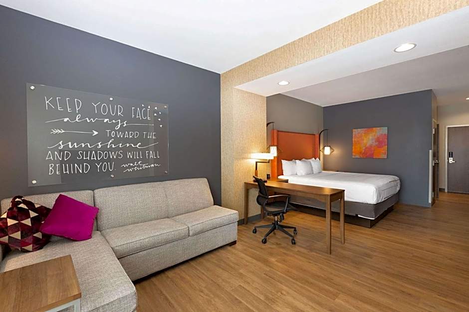 La Quinta by Wyndham Altoona Des Moines