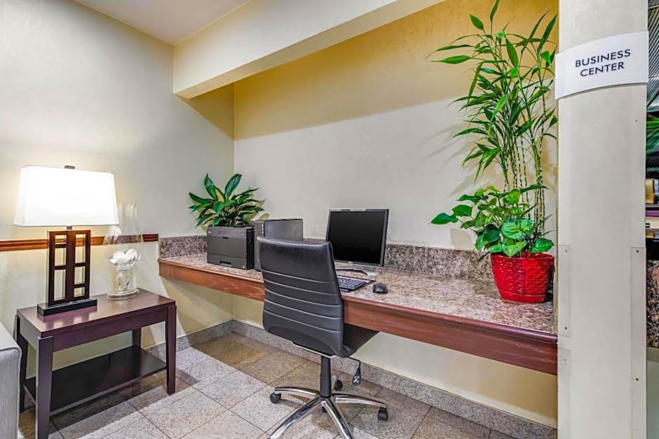 Quality Inn & Suites Lacey Olympia