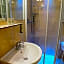 Leone Hotel