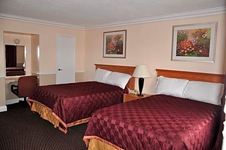 Double Room with Two Double Beds - Non-Smoking