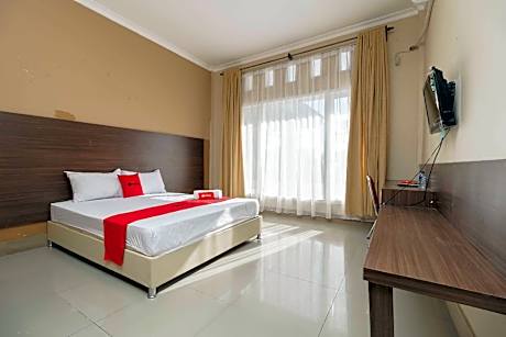 RedDoorz Syariah @ Hotel Putri Gading Bengkulu