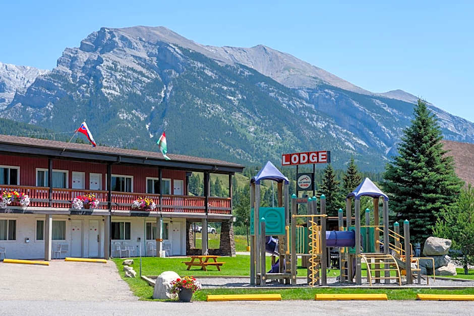 Rocky Mountain Ski Lodge