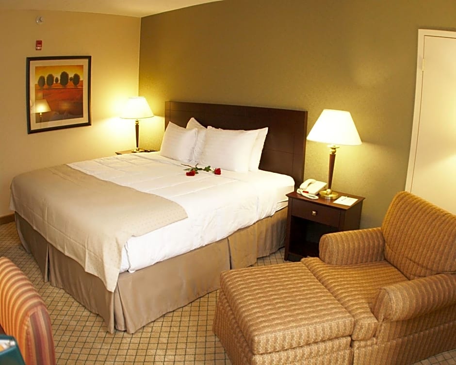 Armoni Inn & Suites