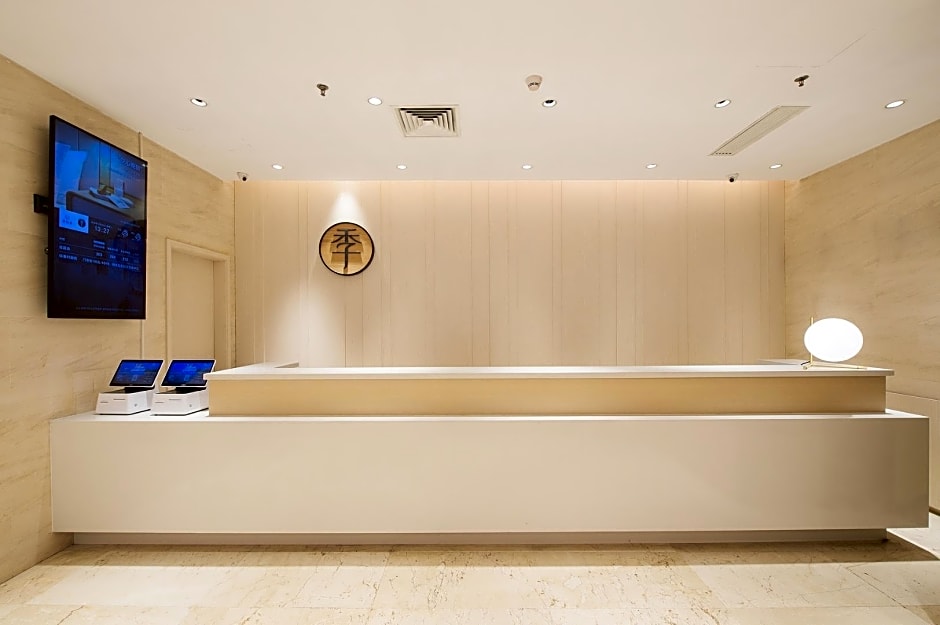 JI Hotel Dalian Renmin Road