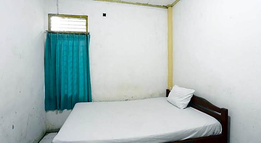 SPOT ON 92529 Penginapan Wisma Bintang Syariah Near MTs Al Ma'arif Kota Bangun