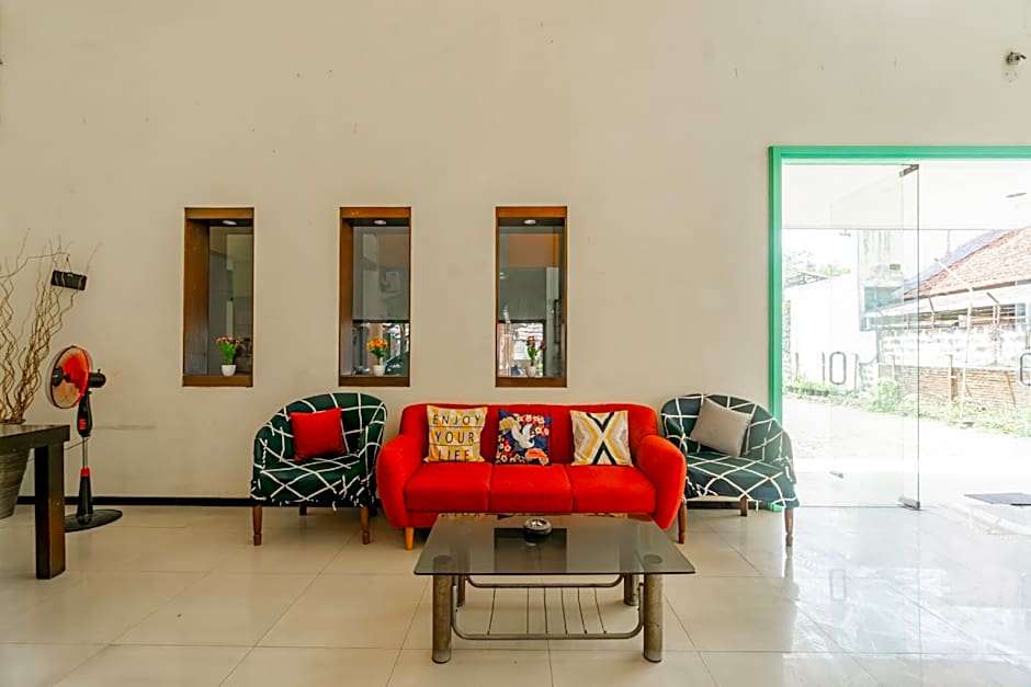 Hotel O Arjosari Near Plaza Araya Formerly Hotel Nugraha