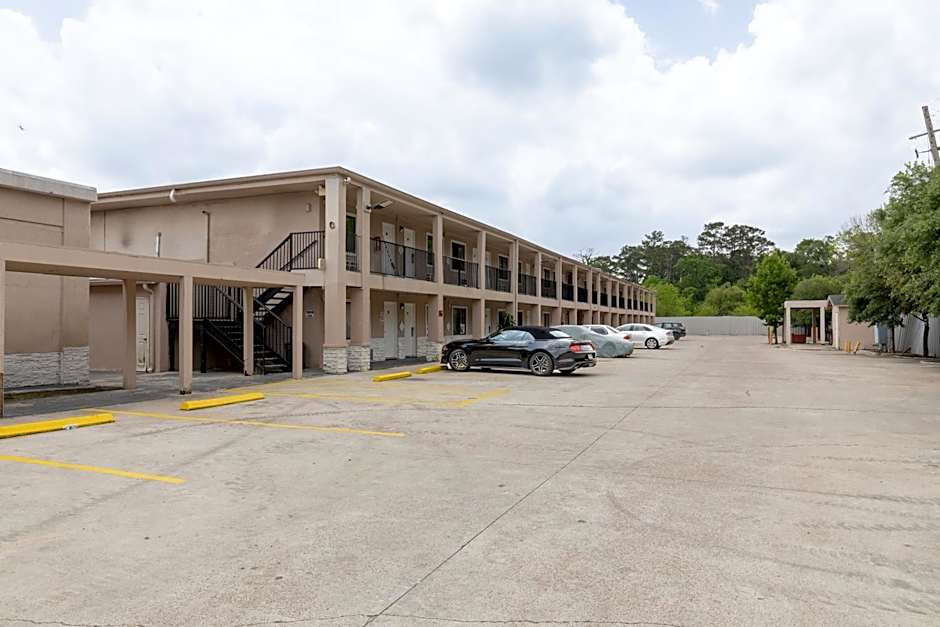 Travel Inn & Suites