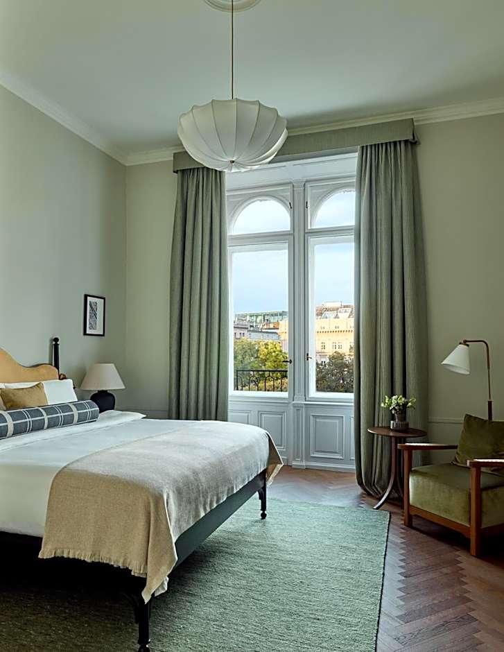 Miiro Palais Rudolf NEW OPENING	