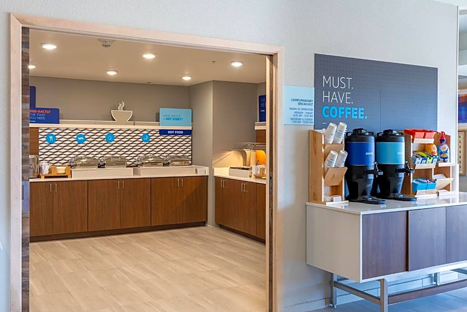 Holiday Inn Express & Suites Englewood - Denver South By IHG