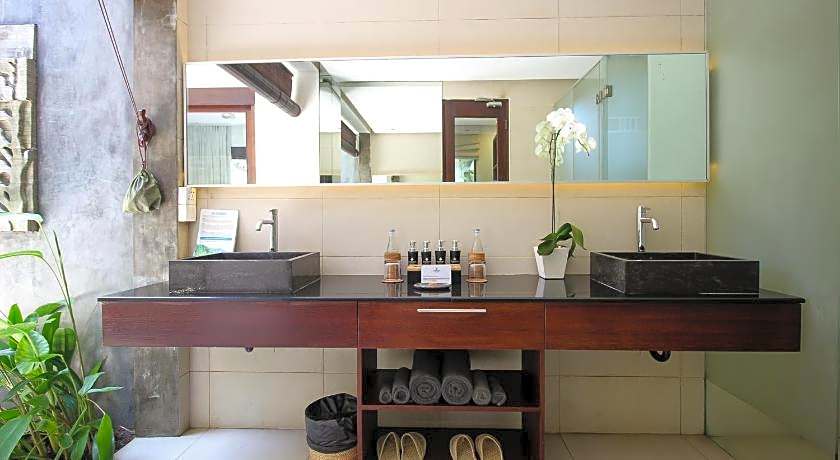 Chandra Bali Villas