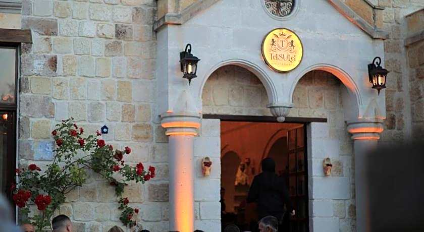 Seraphim Cave Hotel