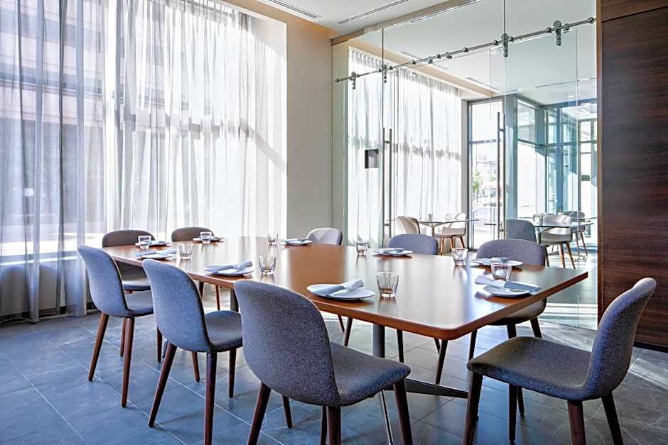 AC Hotel by Marriott Grand Rapids Downtown