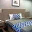 Island Suites Hobby Airport