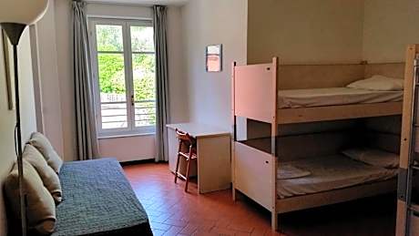 Quadruple Room with Private Bathroom