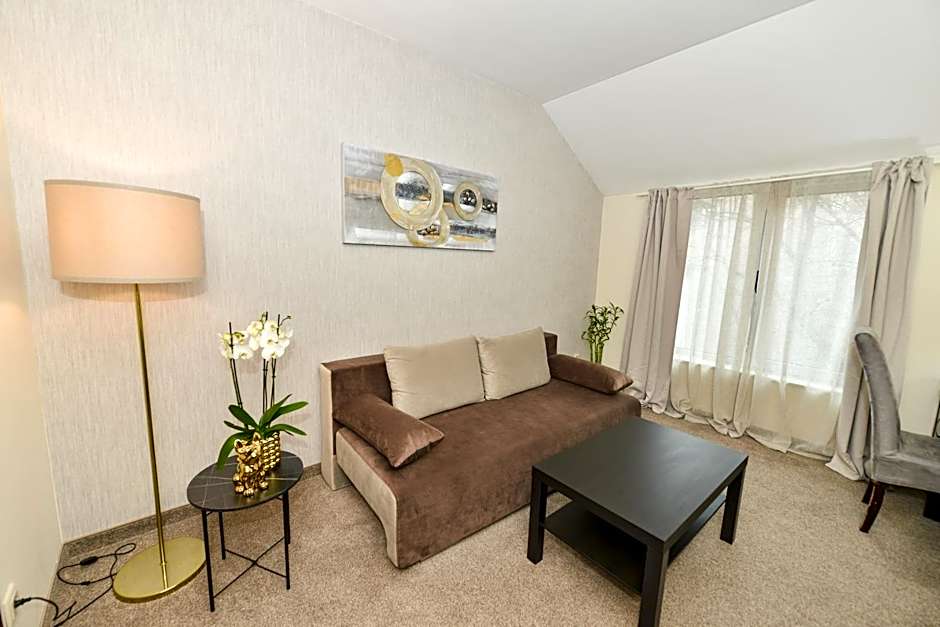Art Plaza Hotel