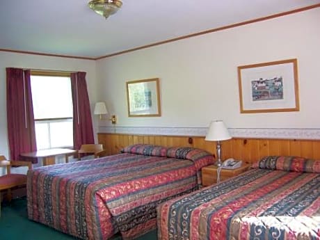 Queen Room with Two Queen Beds