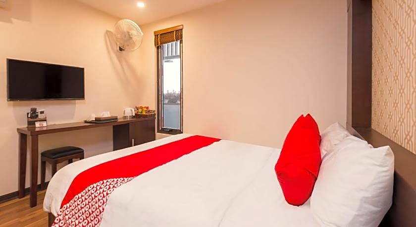 OYO 930 Thang Long Hotel