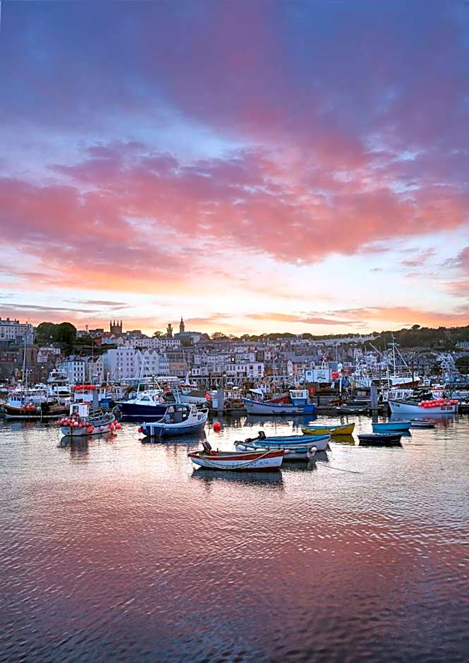 Duke Of Richmond Hotel