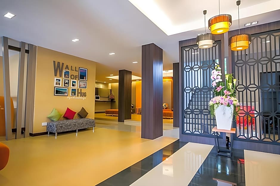 De Hug Hotel and Residence