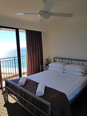 Standard Two-Bedroom Apartment with Ocean View