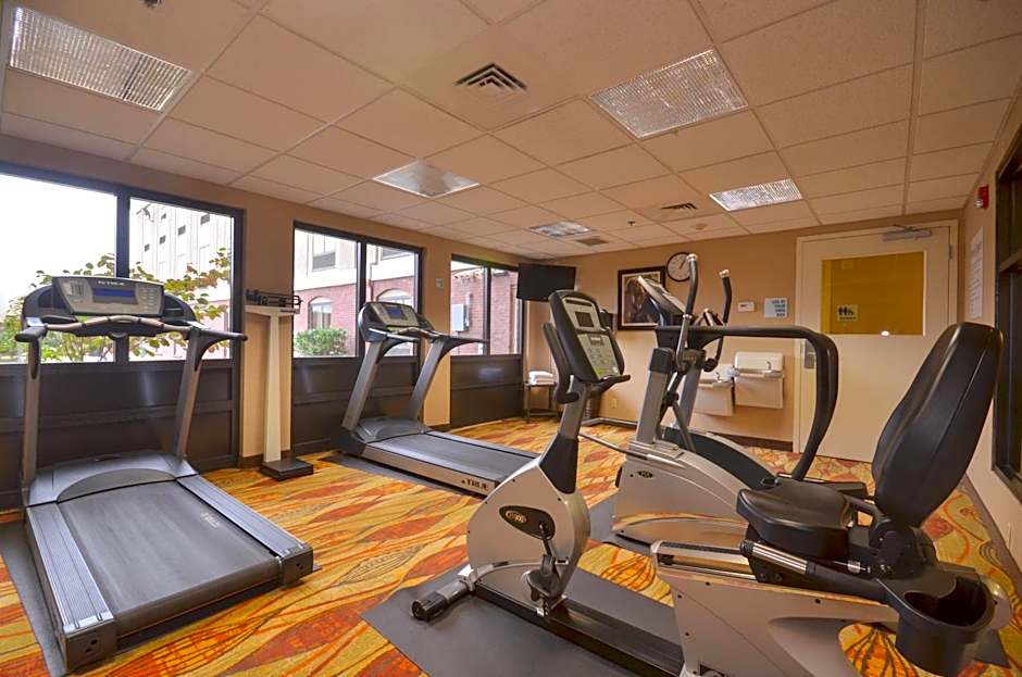 Holiday Inn Express Pine Bluff - Pines Mall Hotel By IHG