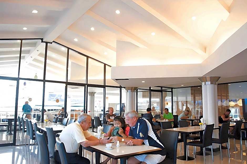 Flipper Lodge Hotel - SHA Extra Plus