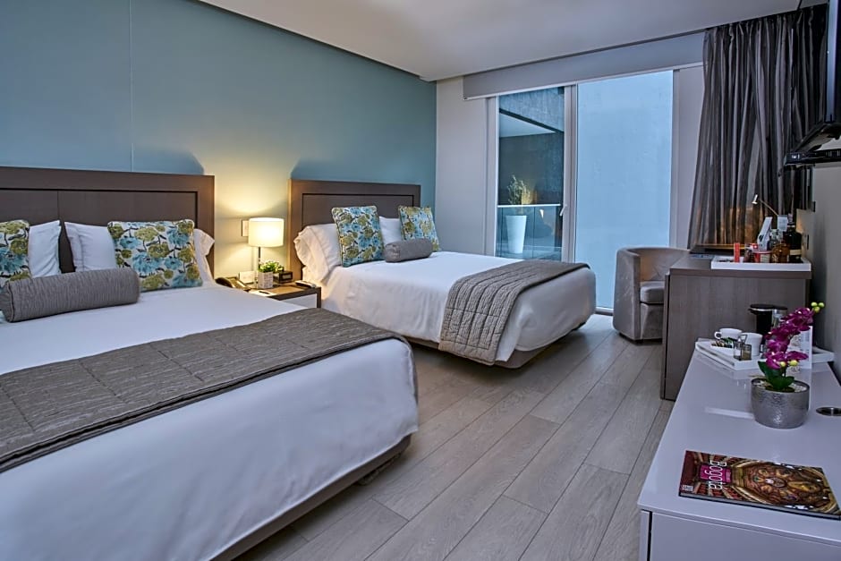 Hotel Bluedoors 100 Luxury Suites by Preferred