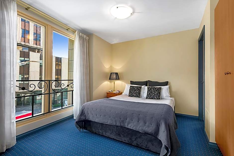 Photo 1 of 5 of Executive Suite