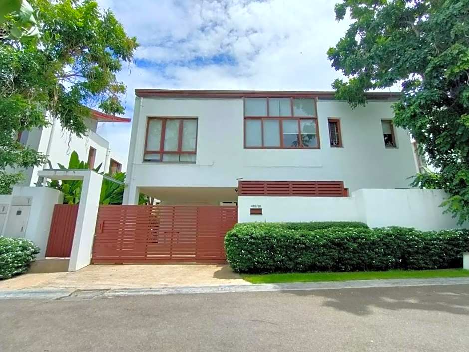 Pranaluxe 4 Bedroom Pool Villa C6