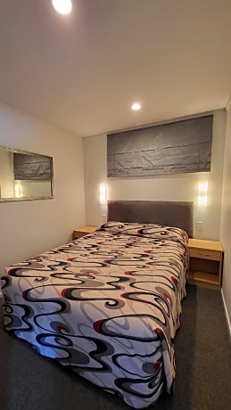 2 Bedroom 2 room Suite