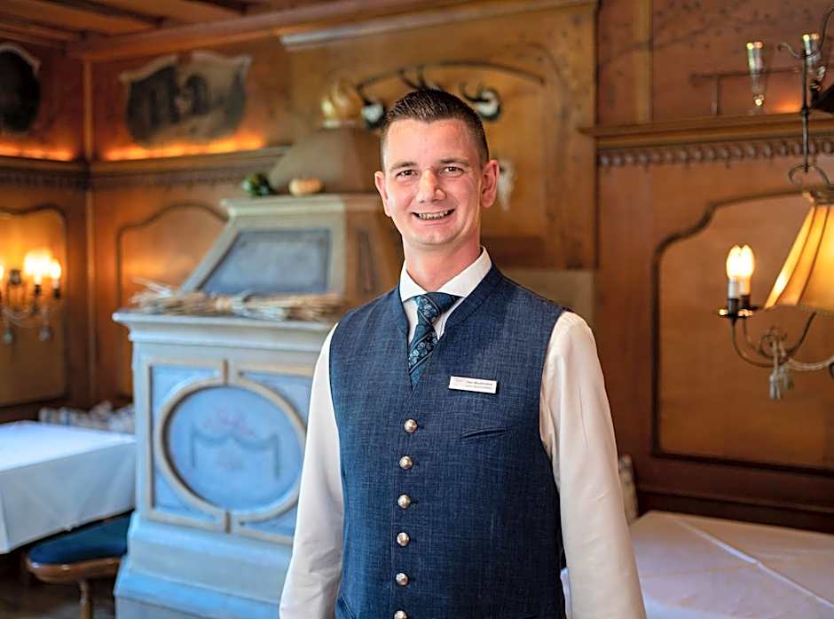 Parkhotel Wallgau 4 Sterne Superior Alpenjuwel mit Spa Genuss, Golf & Wellness in der Karwendel-Region Tradition trifft Eleganz im stilvollen Rückzugsort