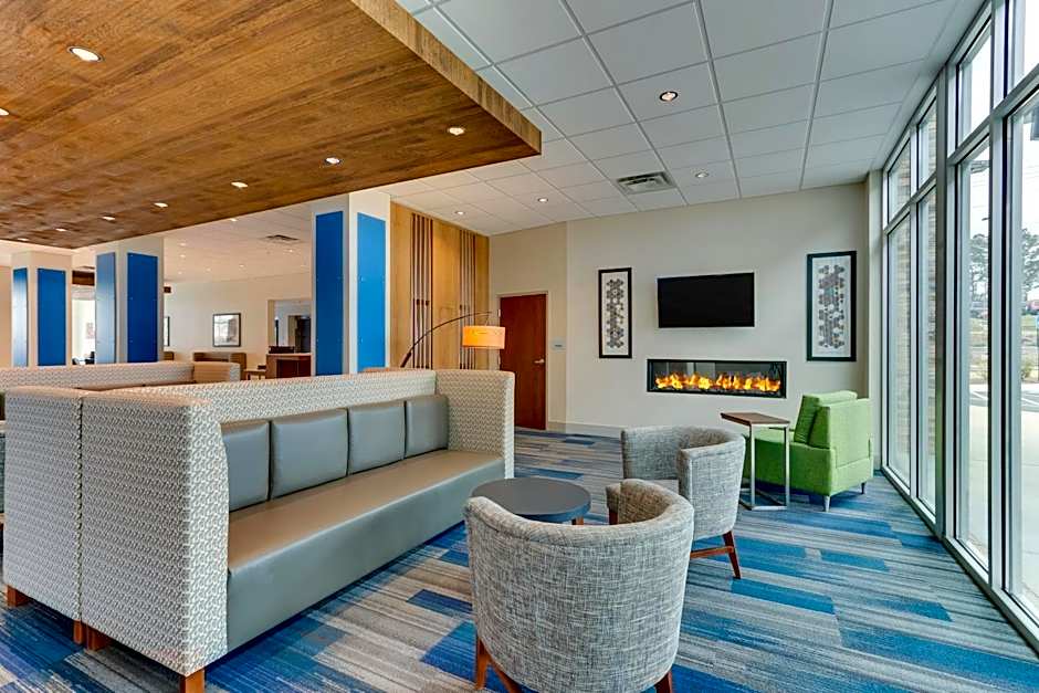 Holiday Inn Express & Suites - Dawsonville By IHG