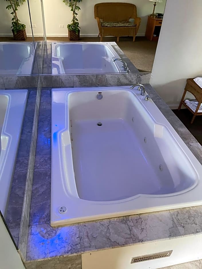 VIBE INN - WHIRLPOOLS SUITES - Lyons