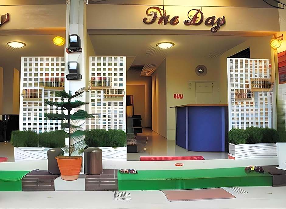 Be Rich Hotel