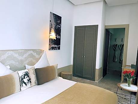 Ouanoukrim Suite
