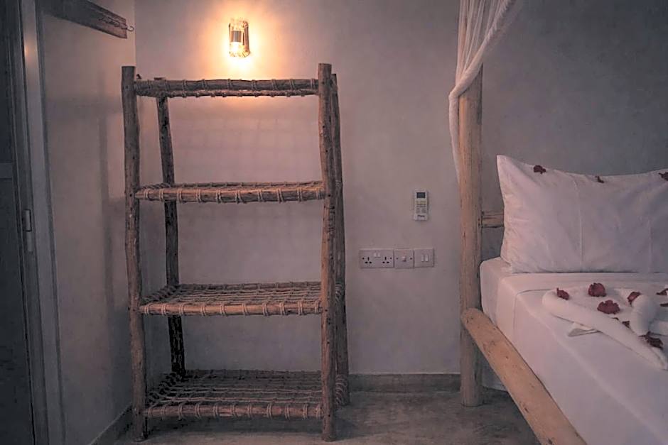 AROYA Boutique Hotel