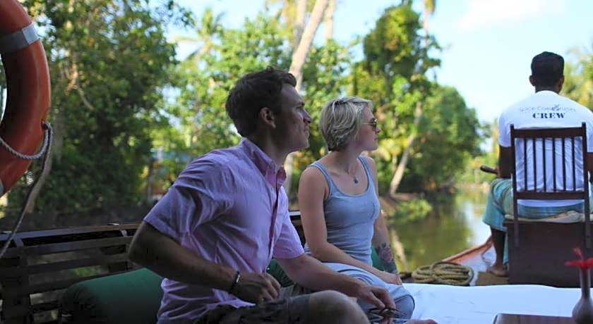 Spice Coast Cruises - Houseboat, A CGH Earth Experience