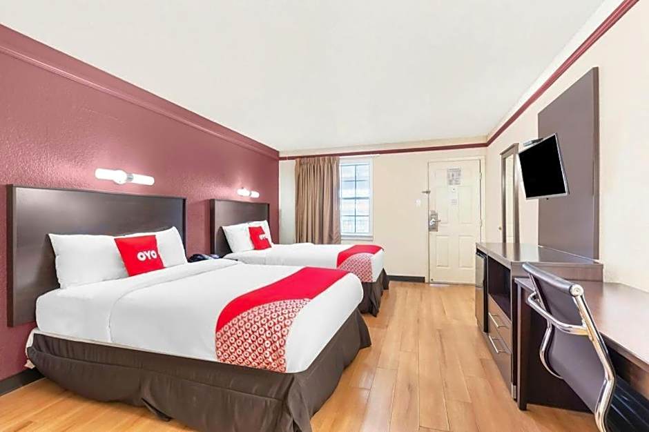 OYO Hotel Tulsa N Sheridan Rd & Airport