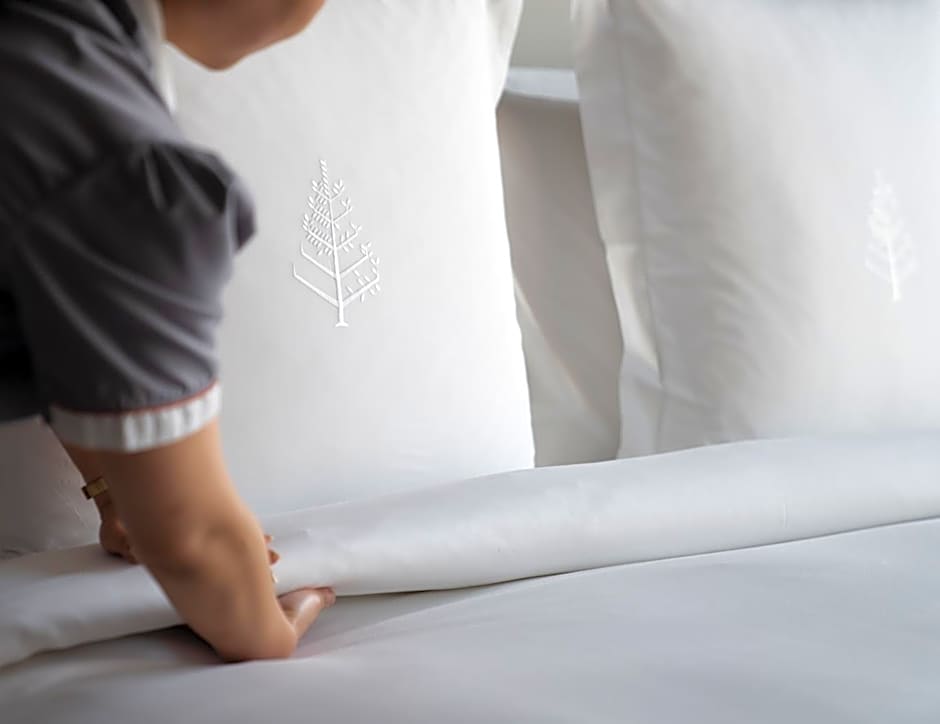 Four Seasons Hotel Kuwait at Burj Alshaya