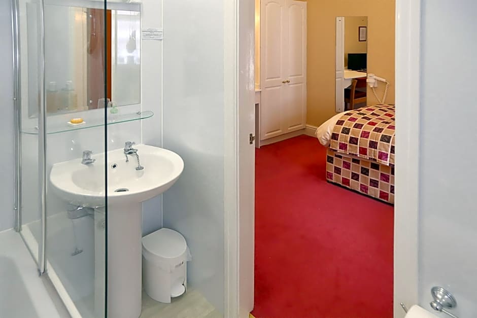 Saxonville Hotel