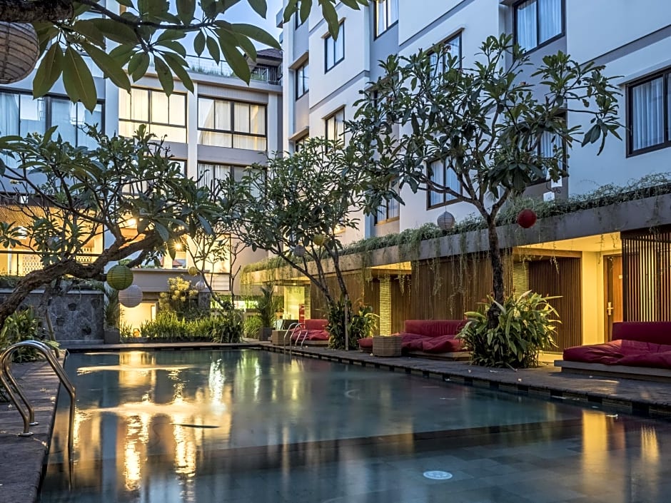Hotel Dafam Savvoya Seminyak