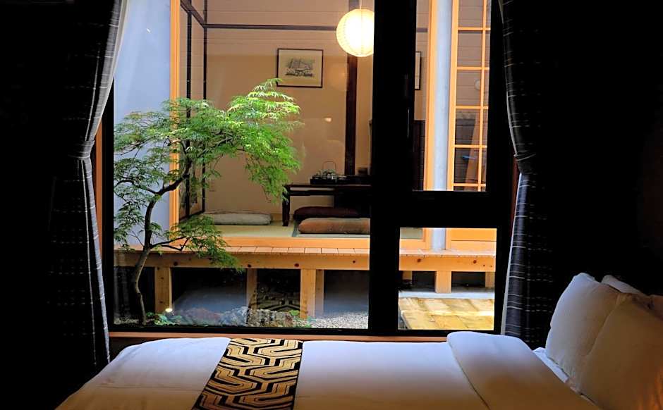 Hotel Traveling Bridge Nijojo