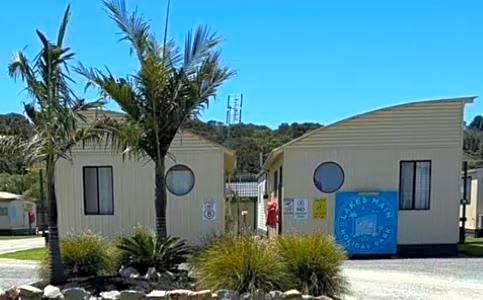 Lakes Main Holiday Park