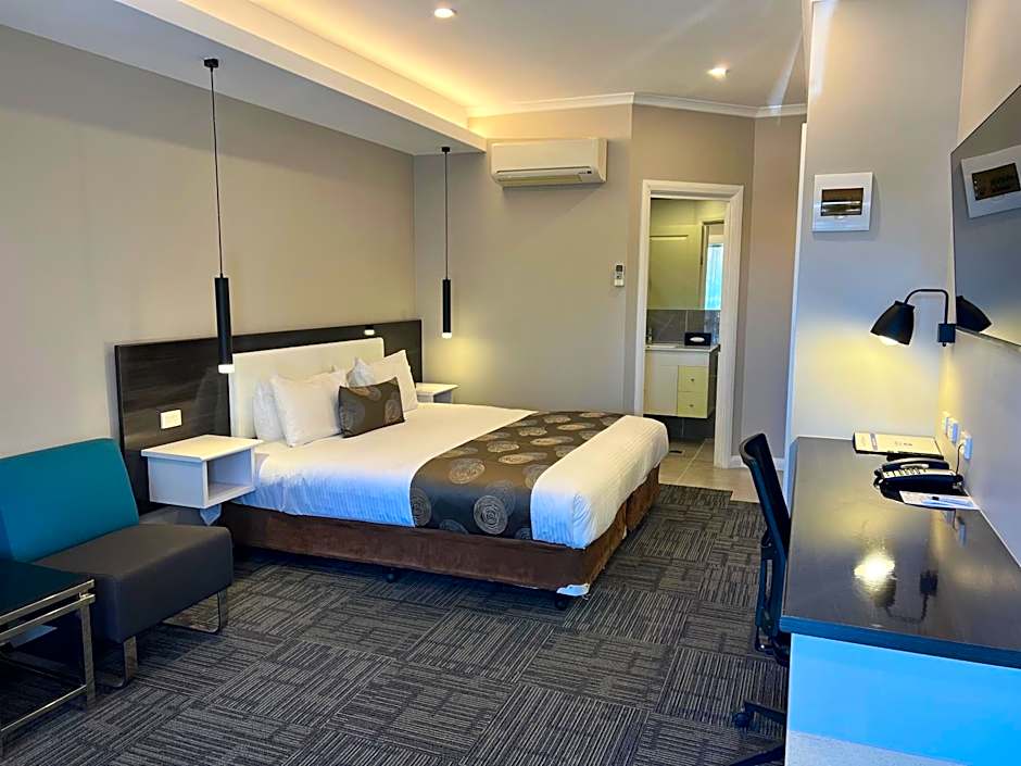 Best Western Airport Motel And Convention Centre